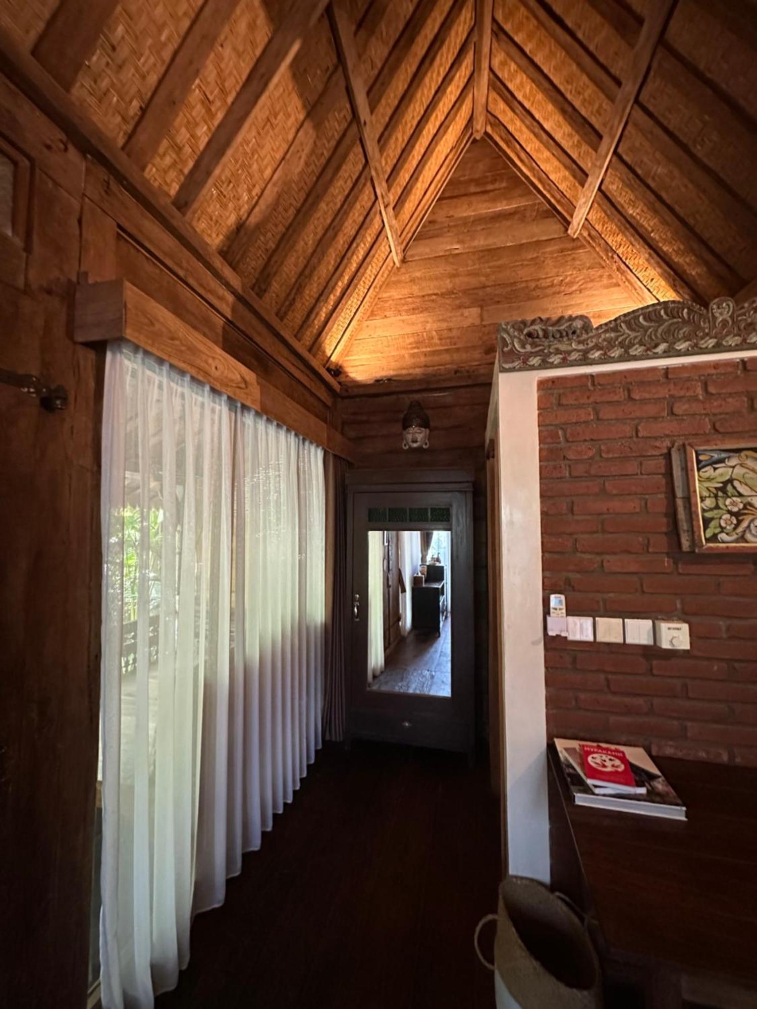 Umakayu Joglo Villa Canggu - Boutique Hotel Exterior photo